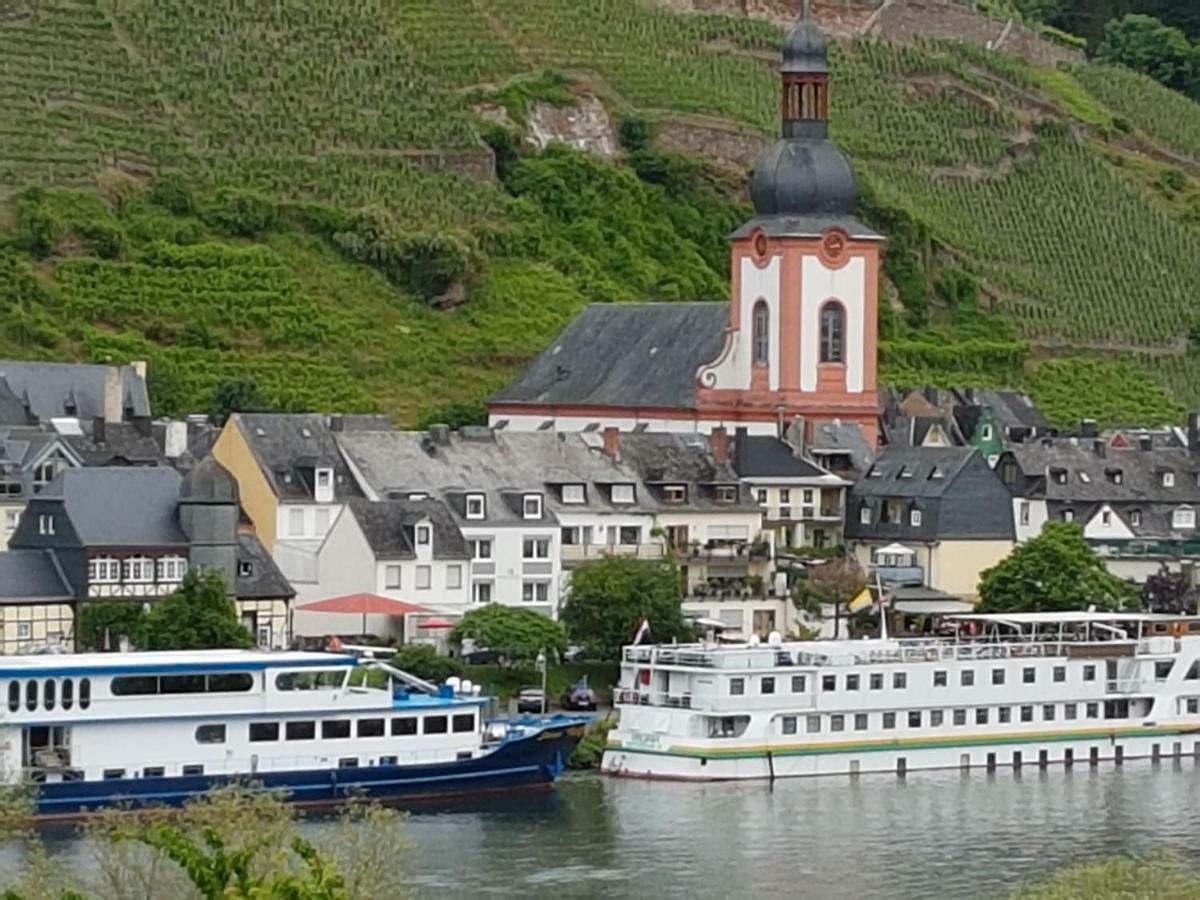 Haus Am Bachgasse - Haus Von 1777 Mit Sauna Zell an der Mosel Exterior photo